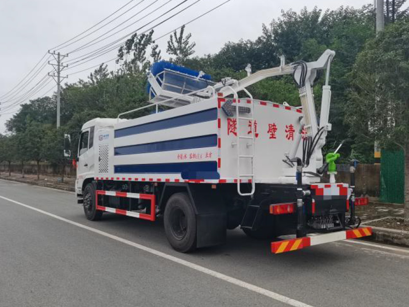 東風(fēng)天錦隧道清洗車