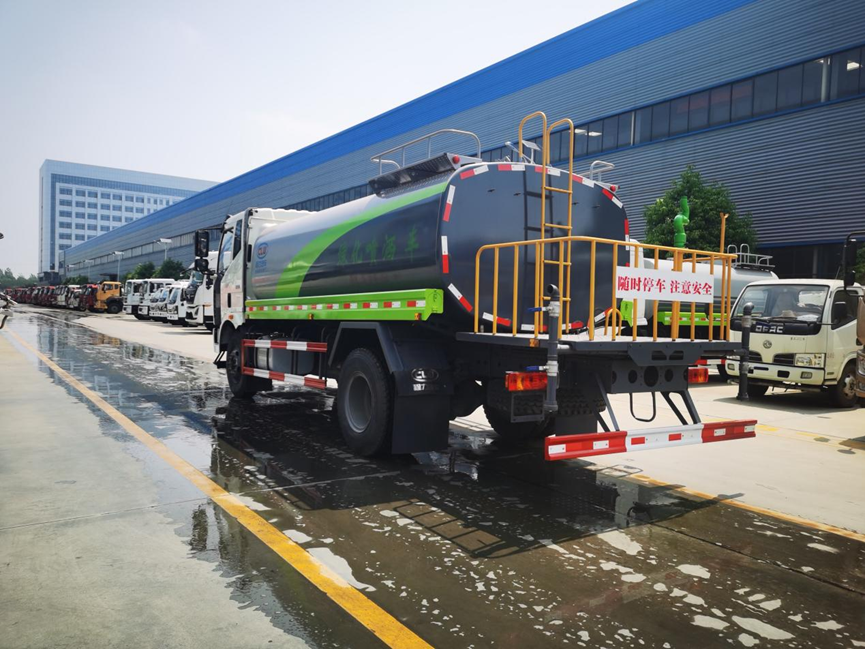 解放系列11.91方綠化噴灑車(chē)