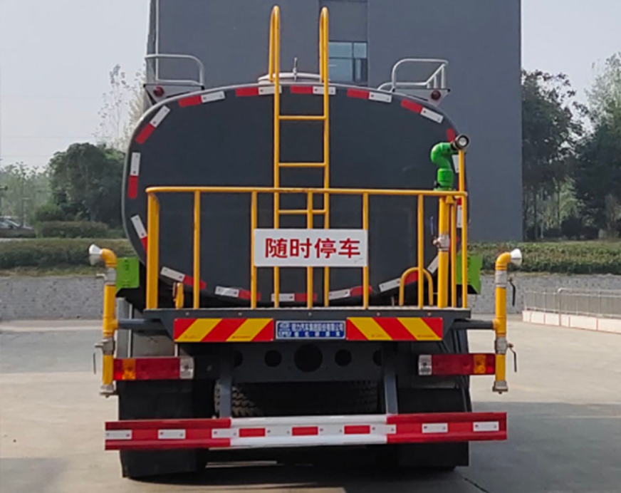 解放后雙橋系列18.47方綠化噴灑車(chē)